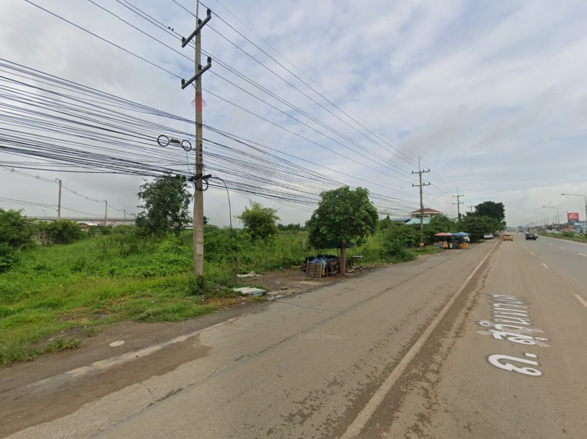 ถนนสุวินทวงศ์ จ.ฉะเชิงเทรา