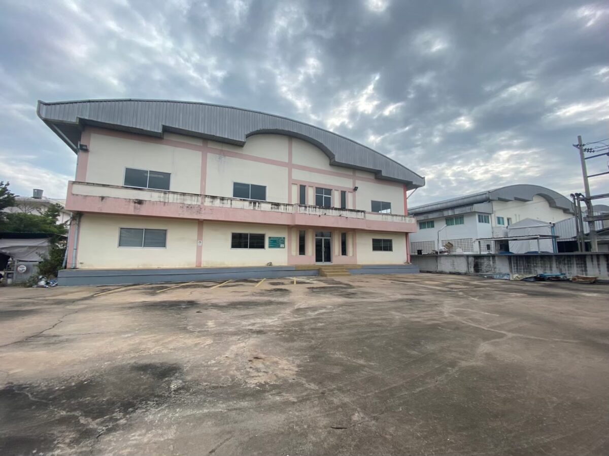 ขายโกดัง 2 ชั้น 2700 ตร.ม.พร้อมที่ดิน