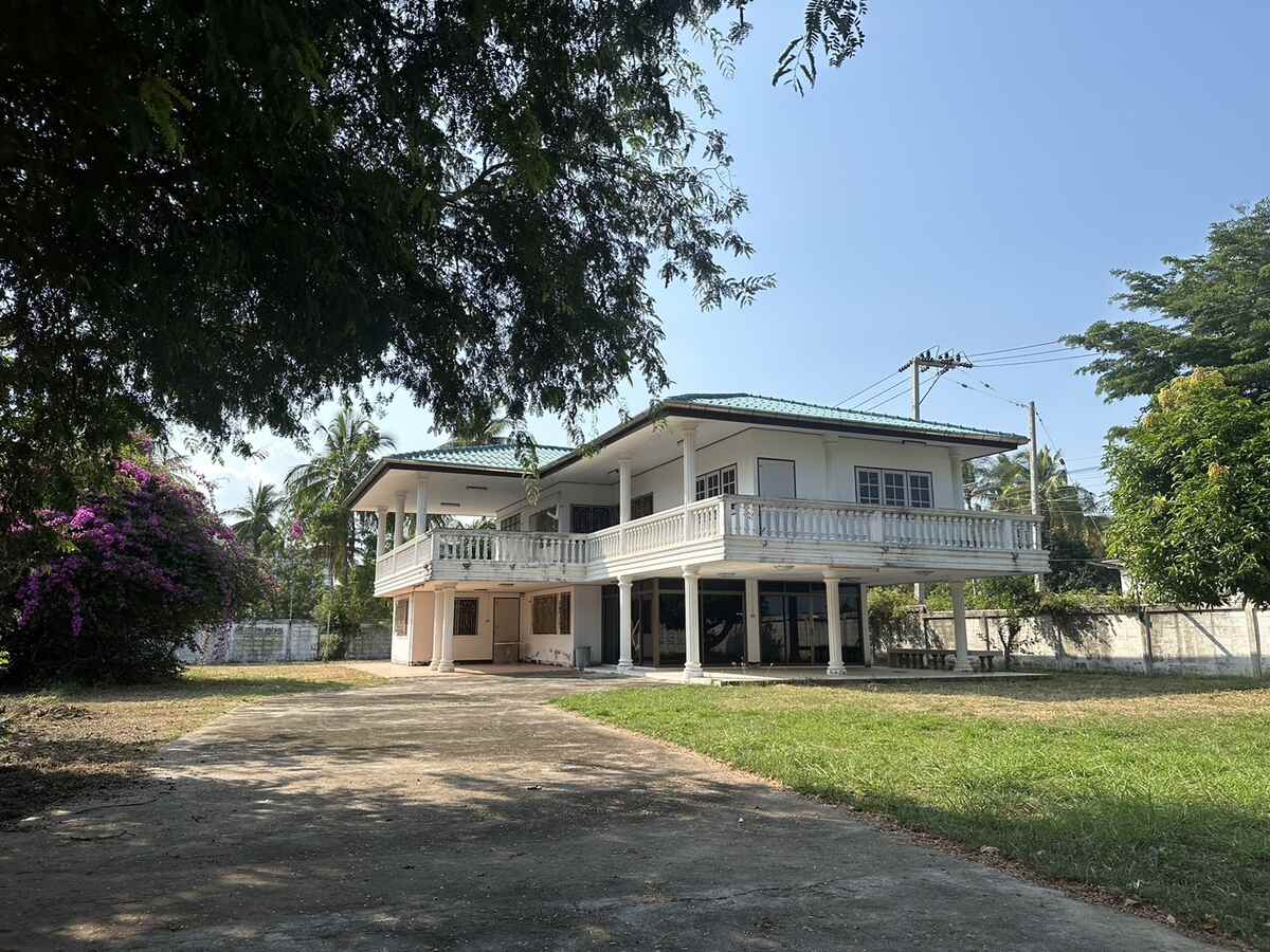 ขายที่ดินปราณบุรี 8-1-22 ไร่ จ.ประจวบคีรีขันธ์