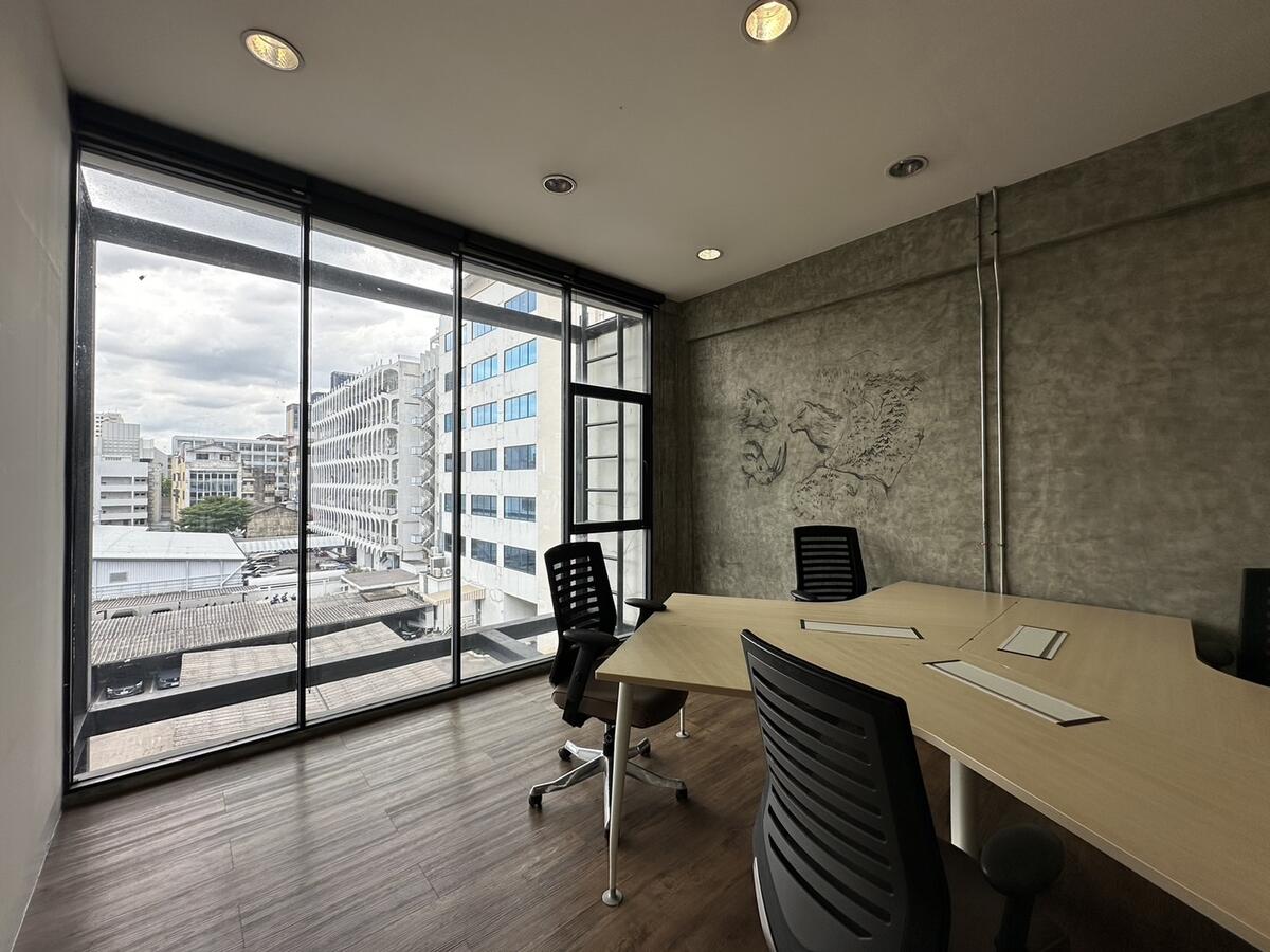 Building For Sale – 5 storey ,Surasak Road