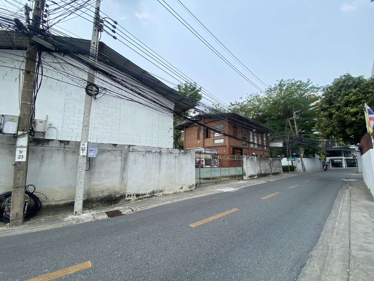 ขายที่ดินซอยสุขุมวิท 54