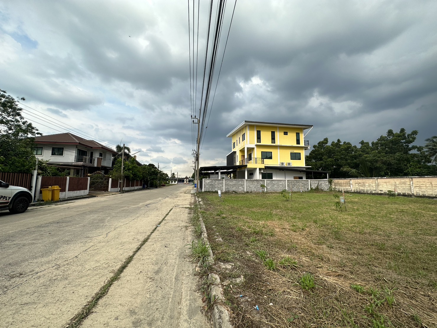 ขายที่ดินโครงสินสิริ 129.7 ตร.ว.บางบัวทอง